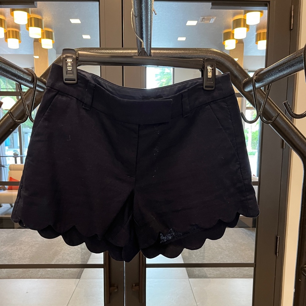 BEAUTIFUL J. CREW WOMEN’s SHORTS WITH SCALLOPED EDGR